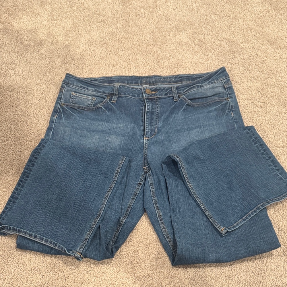 New York & Company Women's Curvy Boot Cut Jeans - Blue